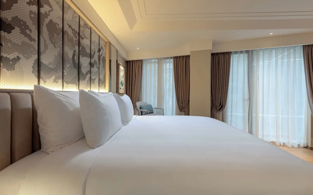 La Siesta Premium Lakeside