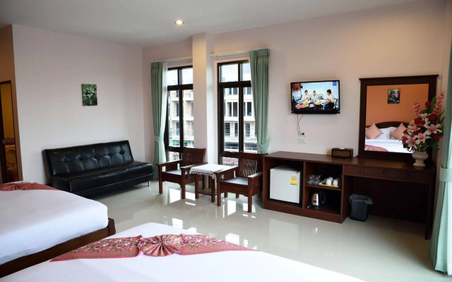Sripet Hotel