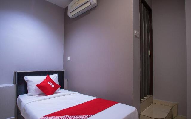 Super OYO 44097 Avatarr Hotel