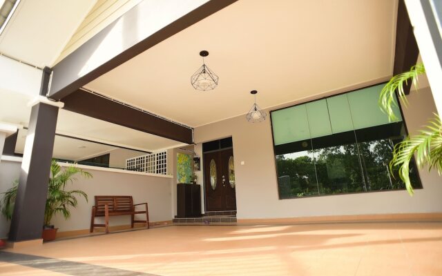 Desa Golf Homestay