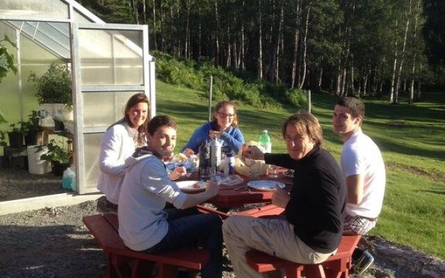 Red Cabin Bed & Breakfast