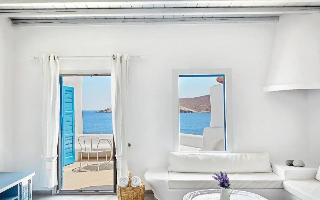 Mykonos Lolita, A Grecotel Resort To Live