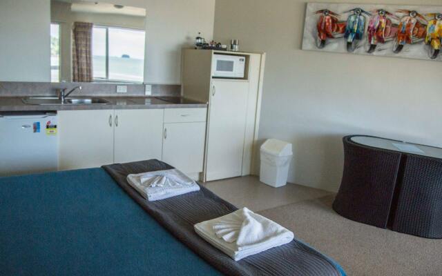 Waterfront Apartments Whitianga