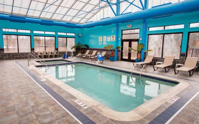 Country Inn & Suites By Radisson, Battle Creek, MI