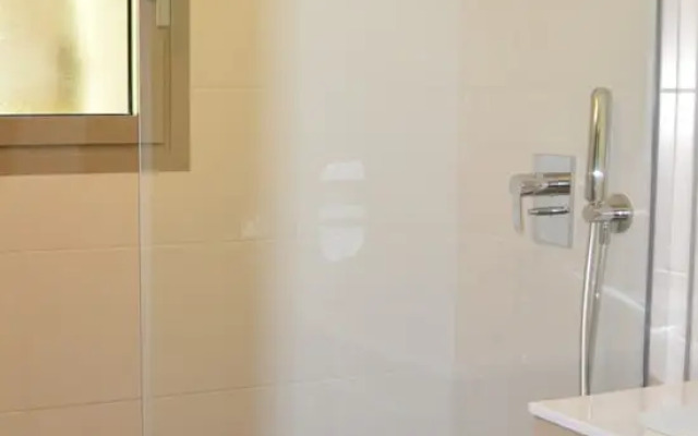 Nice Apartment With Balcony