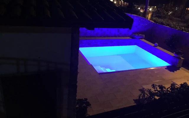 villalithos studio 2