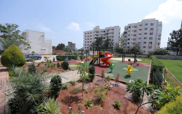 VRR Hotel's And Convention Centre