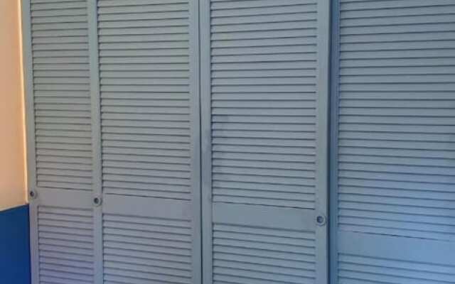 Studio in Saint-pierre, With Enclosed Garden and Wifi