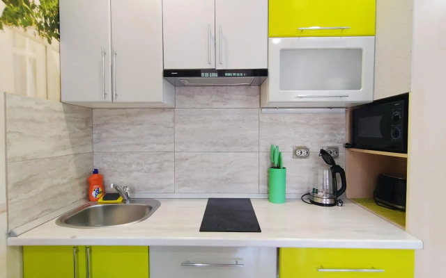 Apartment Live in the Mountains at 31 Estonskaya Street