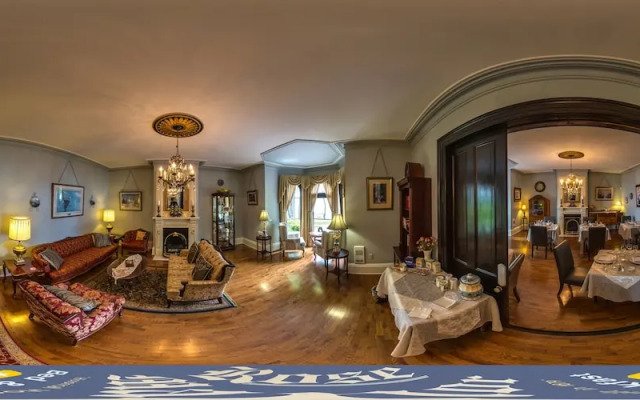 Rose Manor Inn B & B