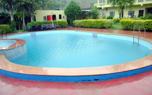 Hotel Hillview