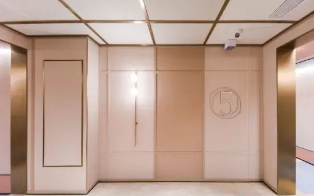 HanTing Hotel (Xiaogan Xiaochang Cultural and Sports Center)