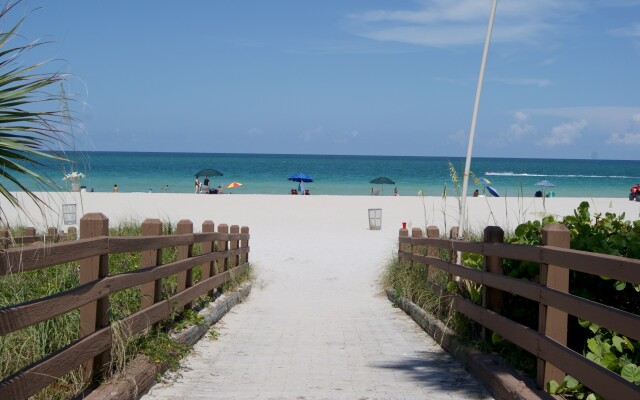 Westgate South Beach Oceanfront Resort