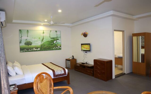 G K Hill View Resort