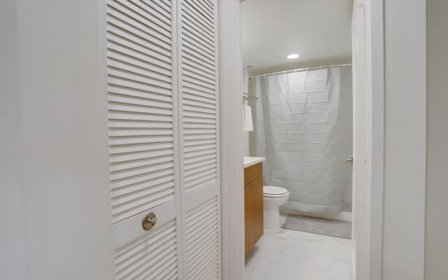 Condo Steps Away from Crystal City Metro