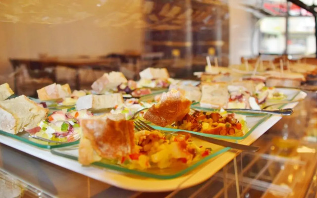 Hospedium Hotel La Marina