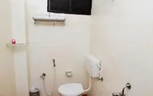 Aakash Inn Tiruvannamalai