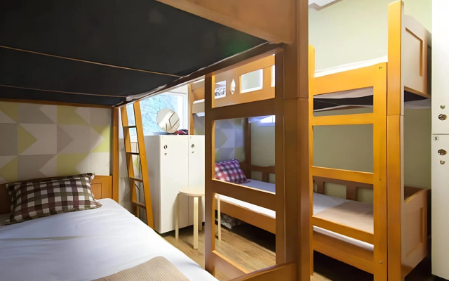 Cube Guesthouse
