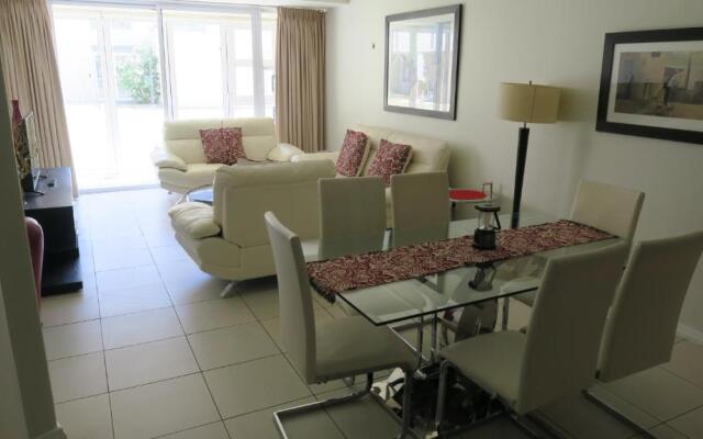 Lagoon Beach Hotel Apartments