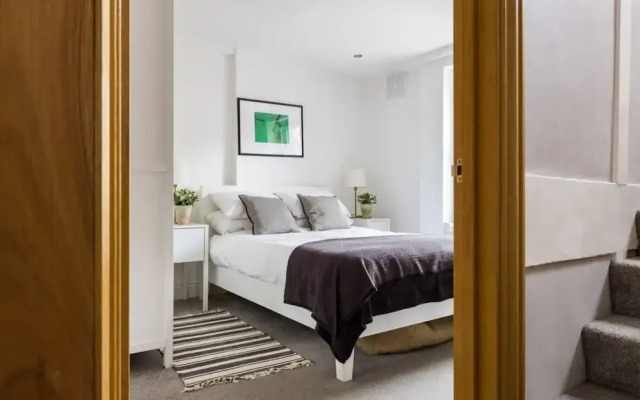 Modern Duplex Near Oxford Street