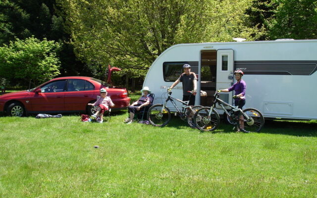 Alpine Holiday Apartments & Campground