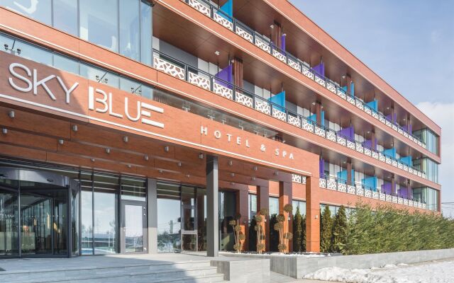 Sky Blue Hotel & Spa