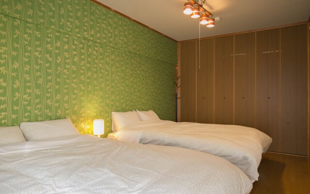 Weekend Apartment 303