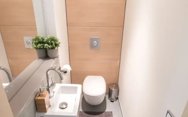Luxury apartment River Diamond residence