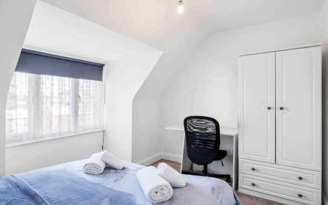 Duplex 3 Bedroom Flat Golders Green Central London