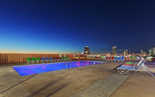 Crowne Plaza Dallas Downtown by IHG