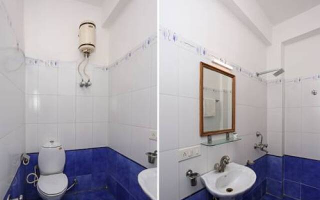 OYO 10072 Hotel Amrit Regency