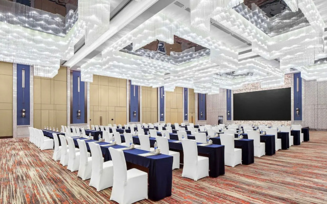 Vignette Collection Hangzhou Huaxia Center Hotel by IHG