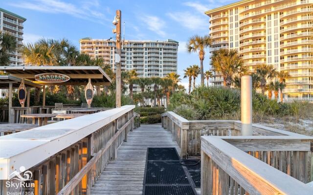 Picture Perfect 2 Bedroom Condo by RedAwning