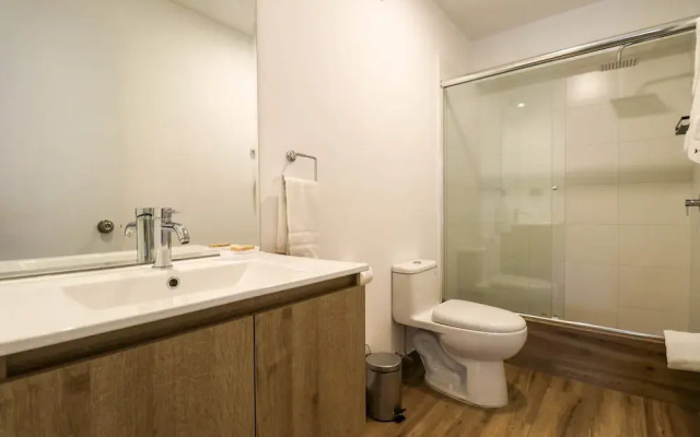 w Extraordinary 2BR w Balcony in Miraflores