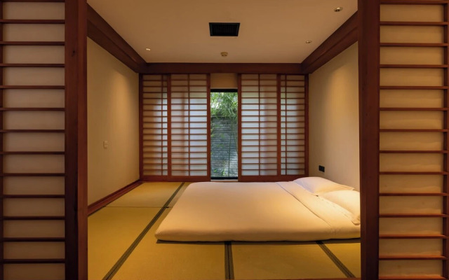 YiPiao Courtyard Hot Spring Resort Xiaotangshan Beijing