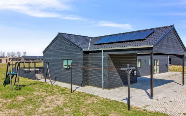 "Tom" - 950m from the sea in NW Jutland