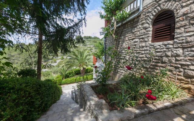 Star - With Swimming Pool - A4 Lavanda