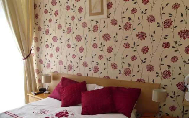 Acorn Lodge