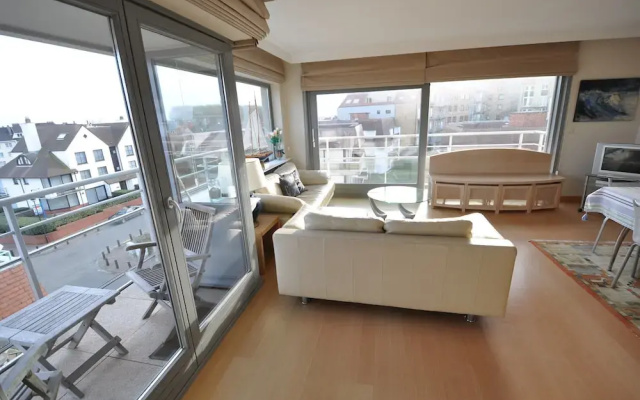 Apartment in Belgium With Side Sea View