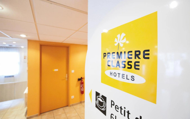 Premiere Classe Paris Ouest - Pont De Suresnes
