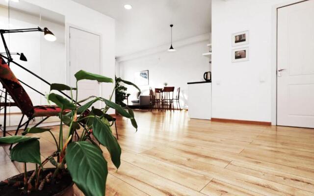 Wehost Stylish Apartment Near Fabrika