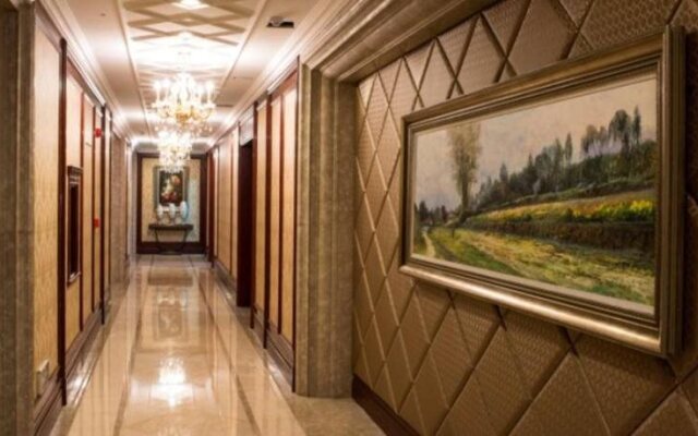 The Golden Beach No.1 Boutique Hotel