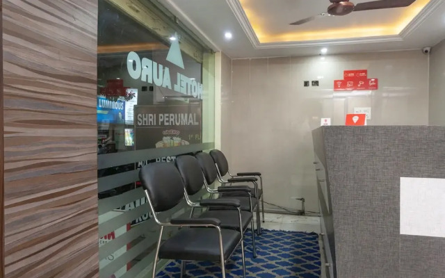 OYO 10807 Hotel Auro