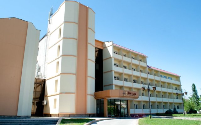 Dostyk Hotel