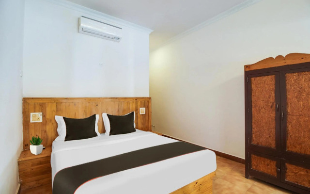 Collection O 70211 Hotel Bay 11