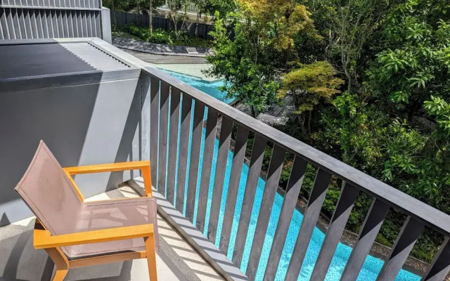 The Deck Condominium 184