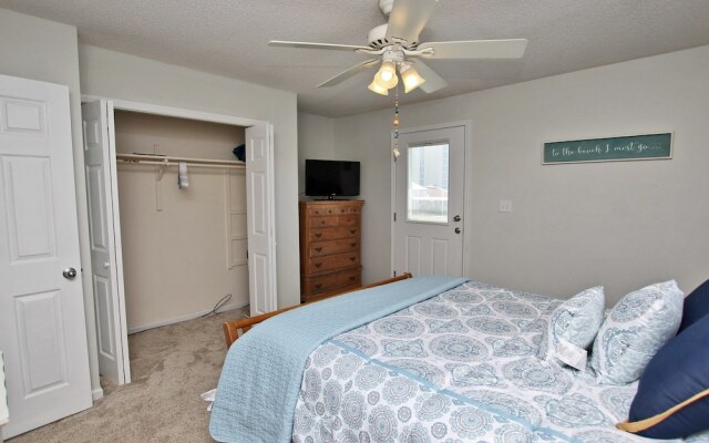 Summerhouse West 207B - Two Bedroom Condo