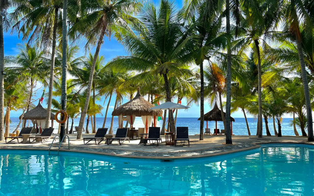 Coco Grove Beach Resort