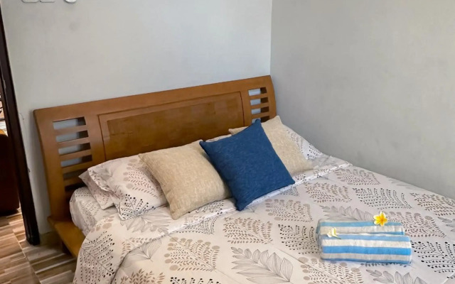 Hening House - 5 Bedrooms