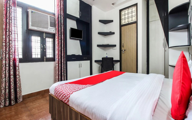 Oyo 24075 Galaxy Guest House
